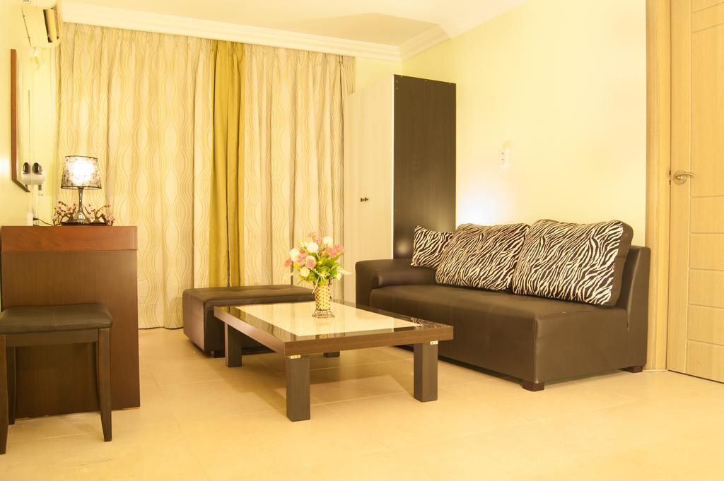 Hotel Galleria Saipan Garapan Quarto foto